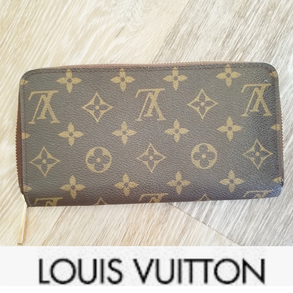 Louis Vuitton Monogram Zippy Zip-up Canvas Wallet - Picture 2 of 15